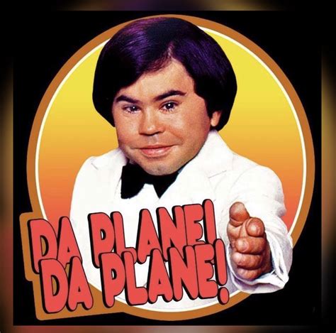 The very first episode of Fantasy Island is finally here! Grab your bags and get ready to visit a place where everything is possible... thanks to Mr. Roarke ...